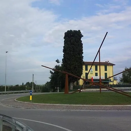 Quatro Pini 3* Pozzolengo